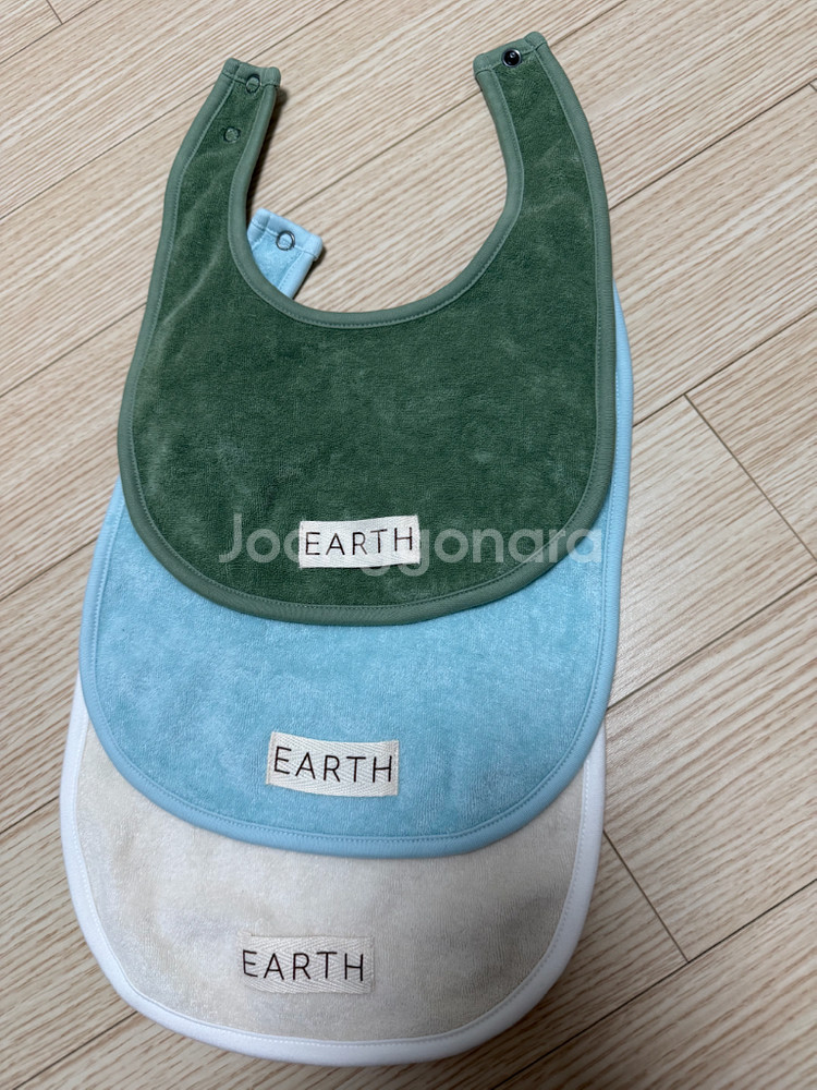 얼스빕 턱받이 EARTH--0