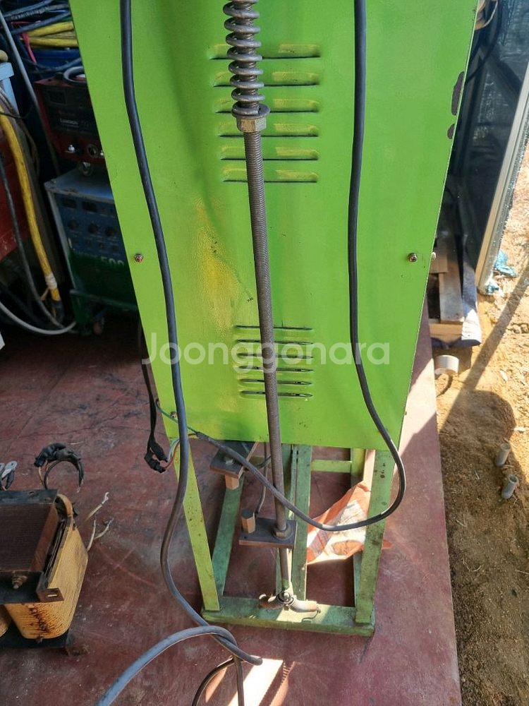 족답식 스포트용접기--2