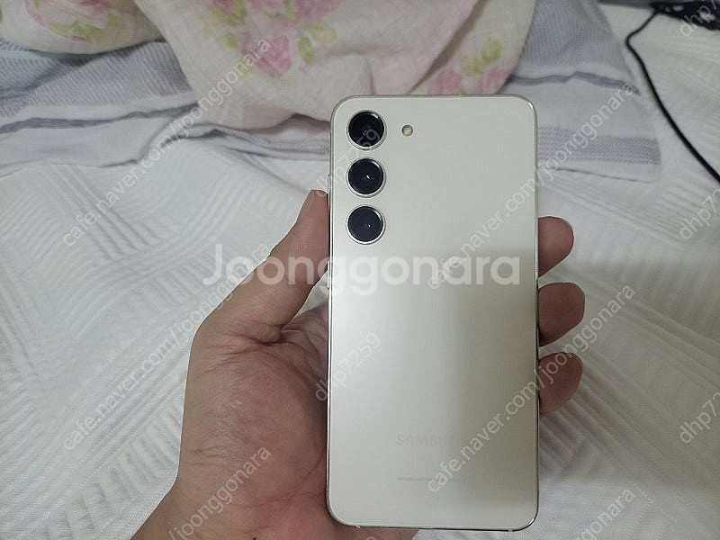갤럭시 S23 512GB 크림 팝니다A급 30만원--1