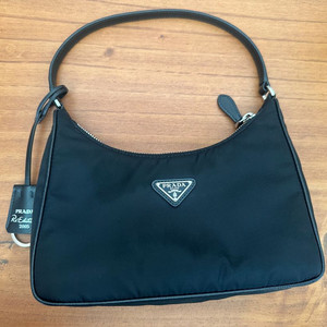 프라다 리에디션2005 나일론백
