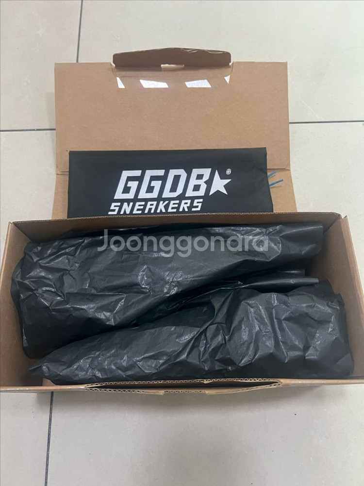 골든구스 스니커즈 36사이즈--5