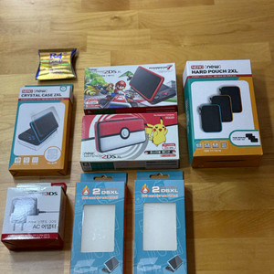휴대용 게임기 2DS XL 본체 + 액세서리 세트