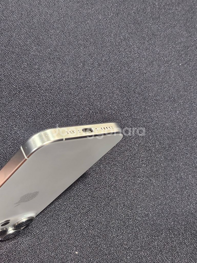 홍콩판 듀얼심 아이폰15프로 128기가 네추럴티타늄--1