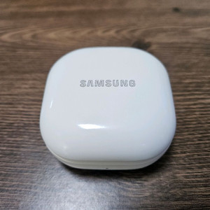 버즈2 프로 충전기