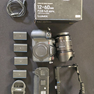 GH5S+leica 12-60 일괄판매합니다