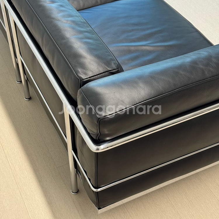 까시나 Cassina LC3 2seater X등급 블랙레더--3