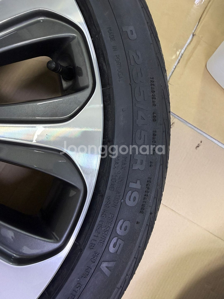 제네시스BH 오란씨 휠/타이어 235 45 19 2짝--4