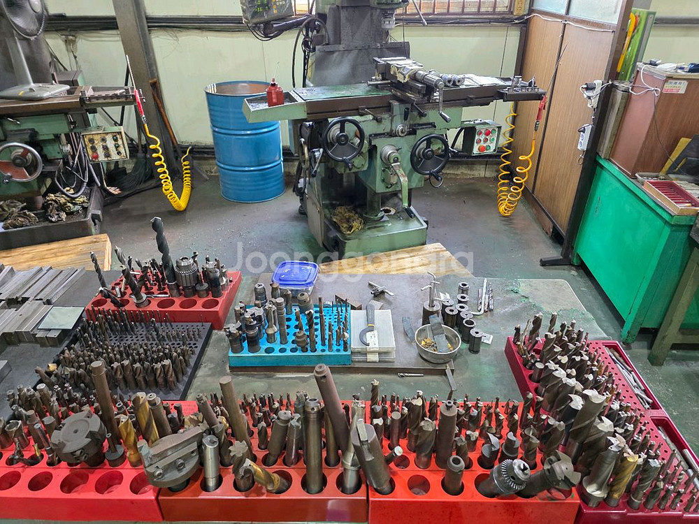 [화성] 금형 풀세트 공장 기계 전부 판매합니다.--3