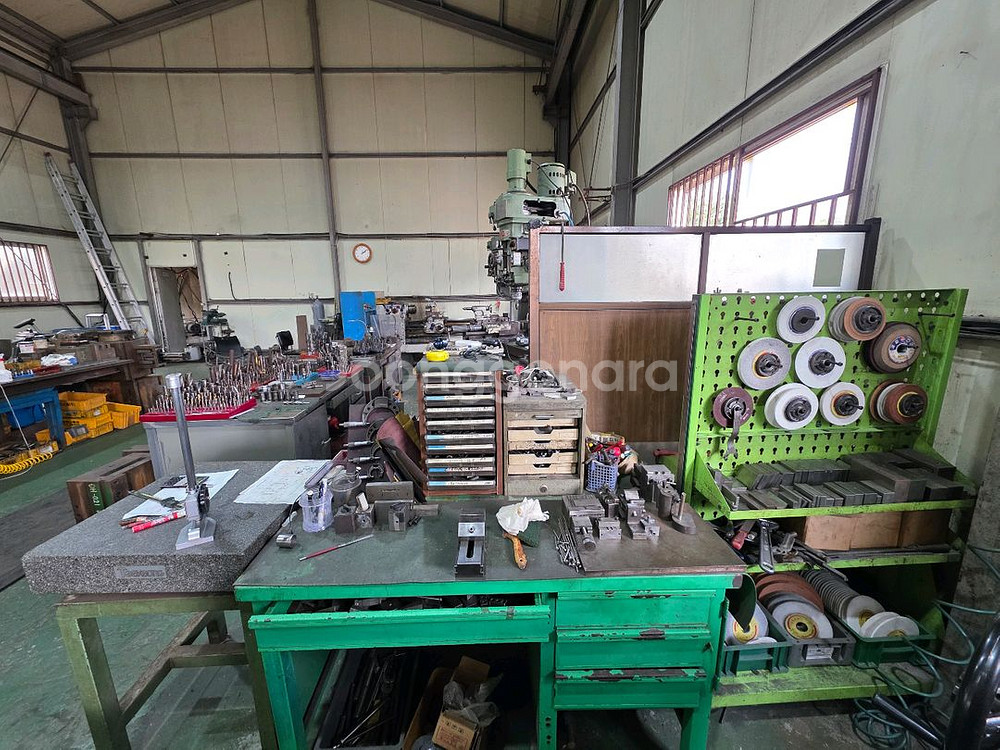 [화성] 금형 풀세트 공장 기계 전부 판매합니다.--2