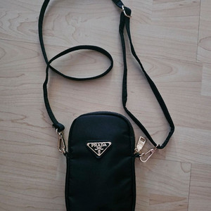 프라다 노벨디 나일론 크로스백 폰백
