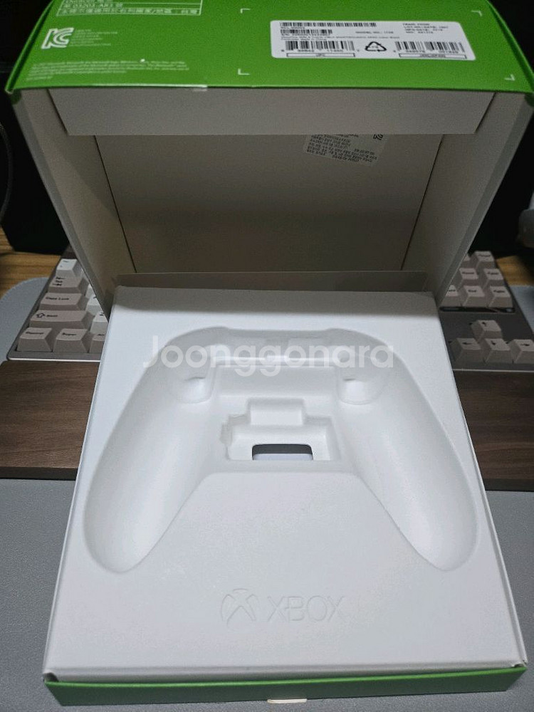 Xbox 무선3세대 컨트롤러 및 유선 패드--5