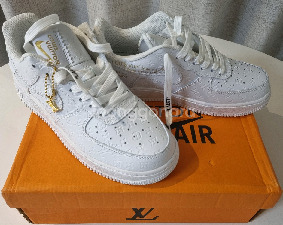 루이비통 x 나이키 에어포스1 스니커즈 새상품--0