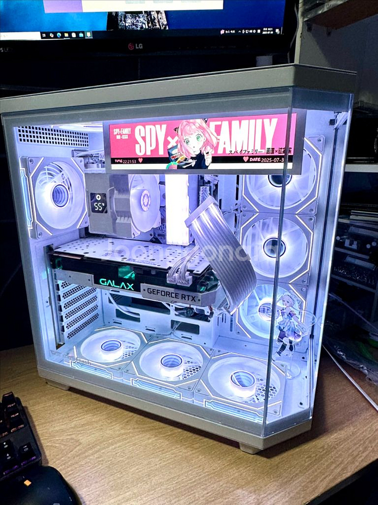 데스크탑 PC 컴퓨터 팝니다. 게이밍·영상편집·화이트--0