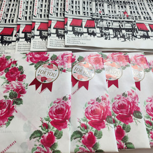 [미개봉] 비비안웨스트우드 손수건 5장 5만원