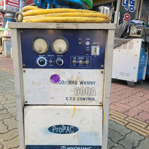 600A CO2용접기
