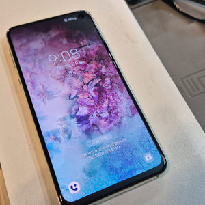 갤럭시 s10e 자급제 누드백커버 작업된거팝니다