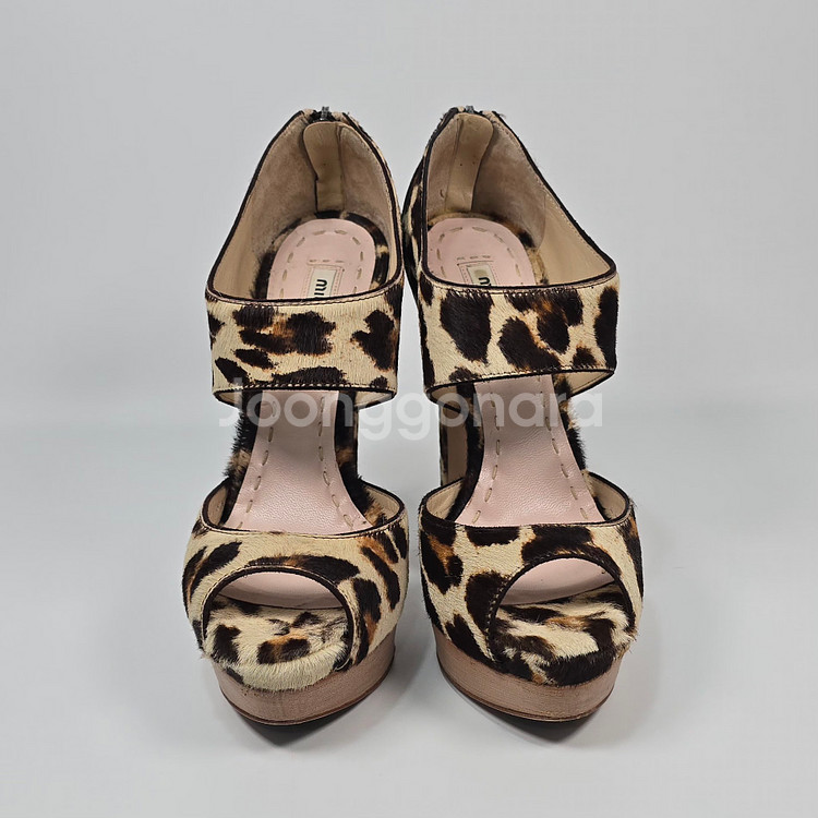 미우미우 레오파드 송치 펌프스 ( 230 )--1