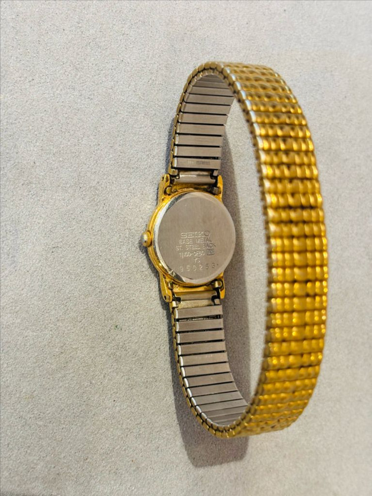 세이코 Seiko 여성용 빈티지 쿼츠 시계 #13--3