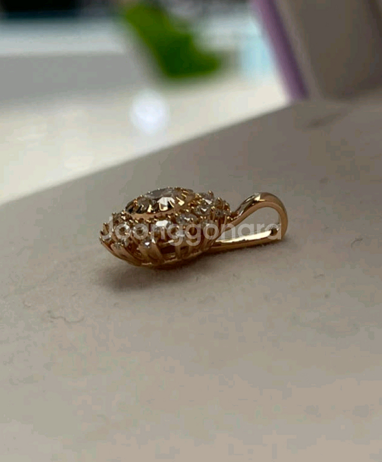 골든듀 글리터링 18k 천연다이아 2부 팬던트--1