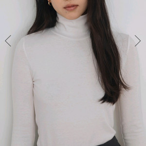 새상품)BLBT(별밭양품점) 폴라티 아이보리