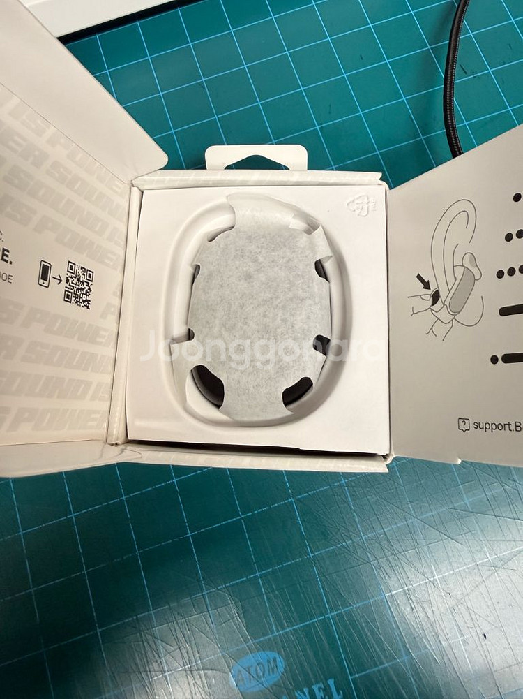 보스 울트라 오픈 블루투스 이어버드 블랙팝니다--3