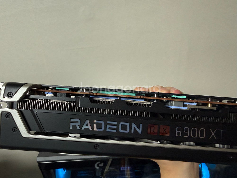 라데온 RX6900XT Merc 그래픽카드--2