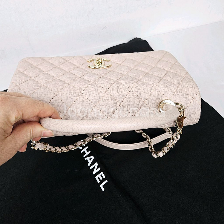 샤넬 코코핸들 미듐 캐비어--4