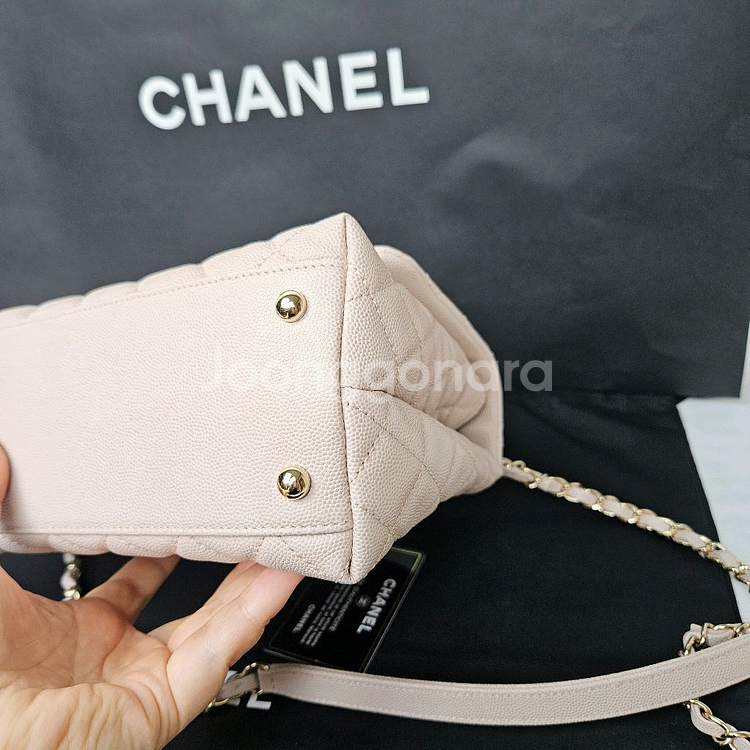 샤넬 코코핸들 미듐 캐비어--2