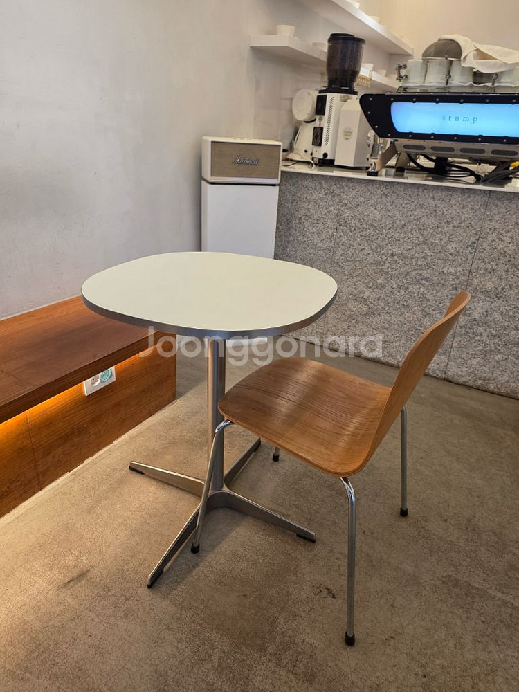 플랜트란스 모모체어(의자) 윌리 카페 테이블 900--6