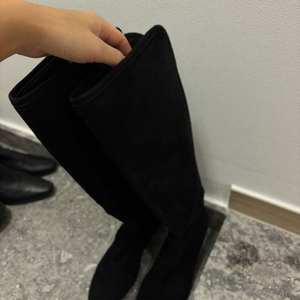 시에 sie 피아 스웨이드 부츠 판매합니다.