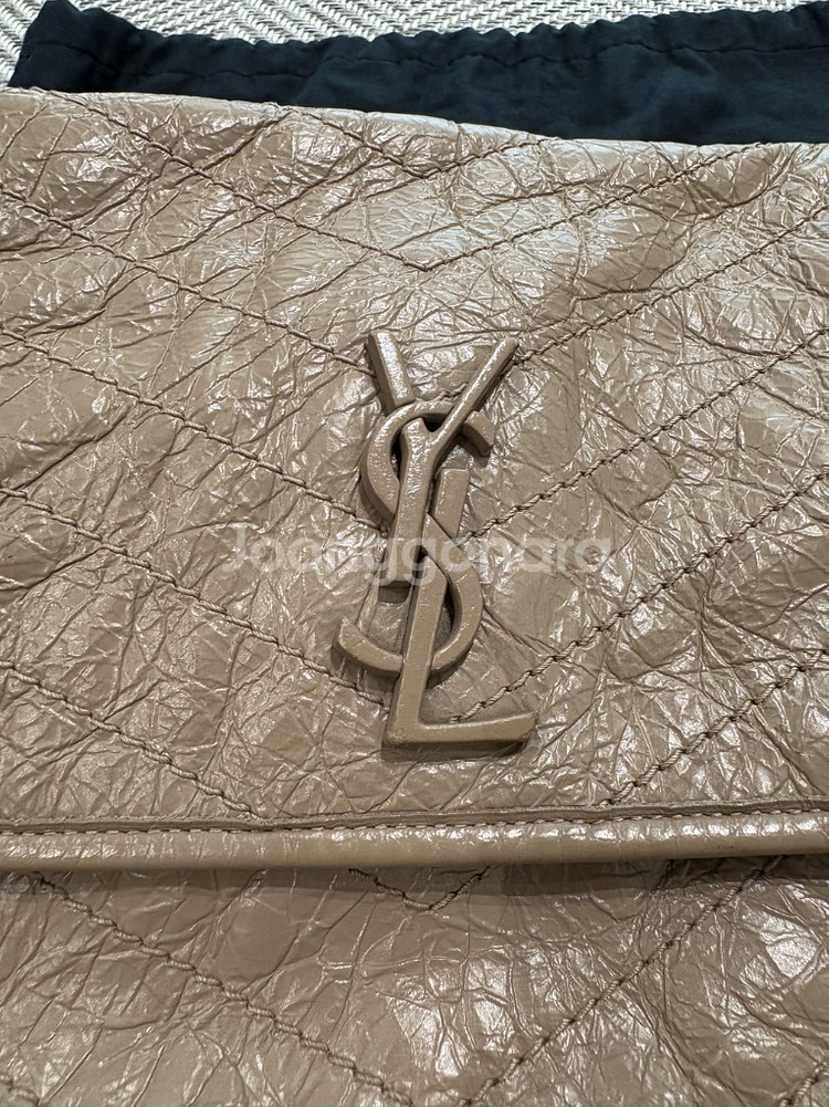 생로랑 니키백 미디움 베이지--2