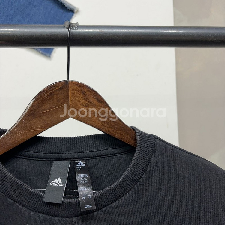 (95) 아디다스 여성 스트릿 삼선 크롭 맨투맨 긴팔 티--1