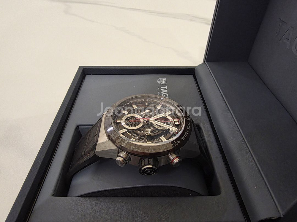 태그호이어 까레라 호이어01 스켈레톤 CAR201U 43MM--3