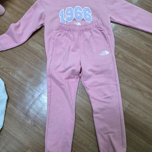 여아 상하복 세트 140사이즈