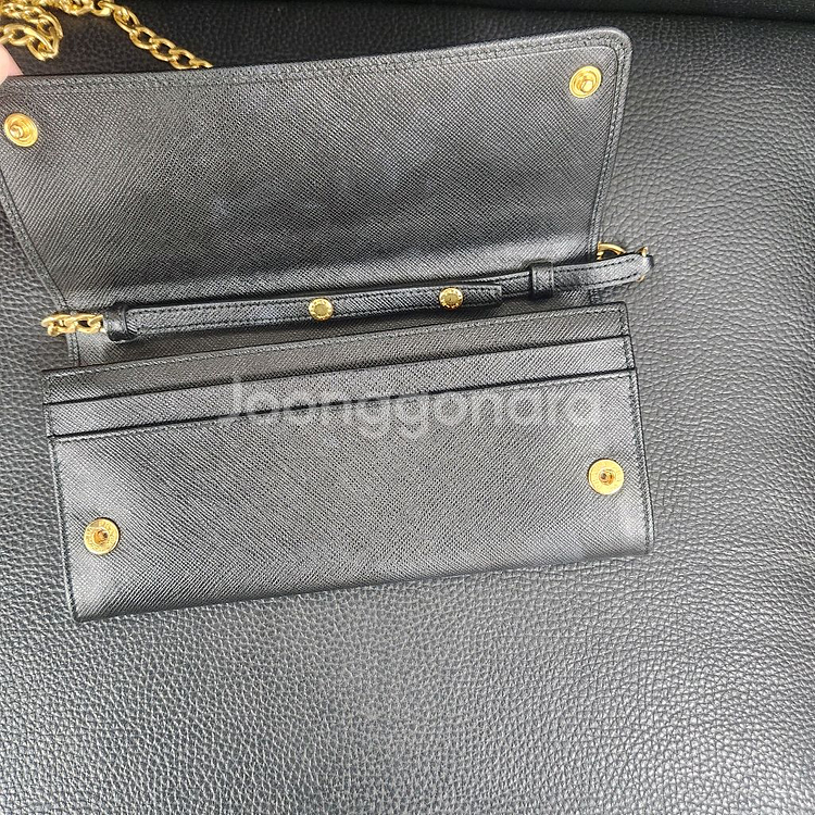 프라다 woc 체인 크로스백--1