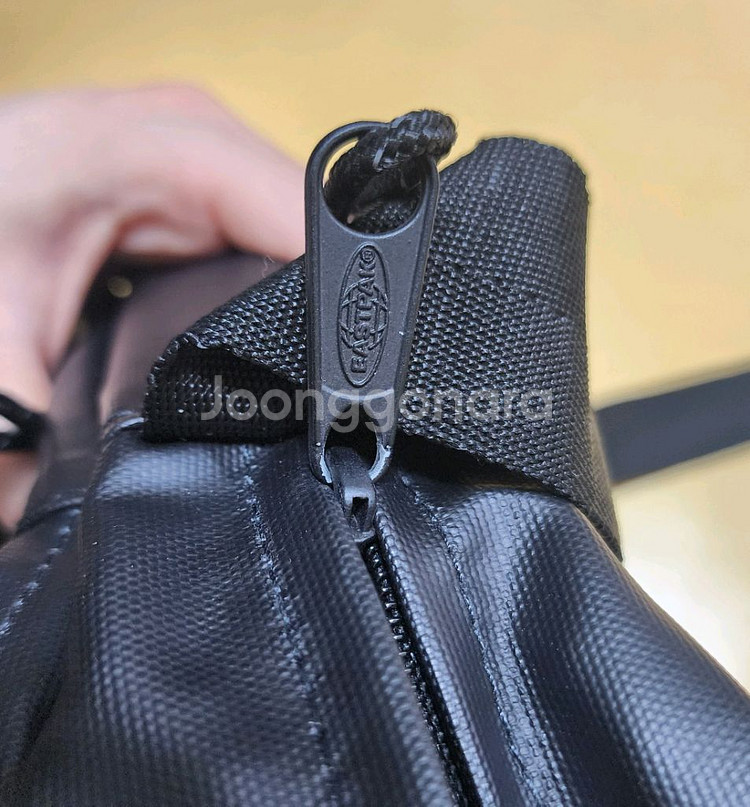 이스트팩 타프 메신저백 사첼 M--8