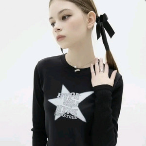 러브이즈트루 블랙 긴팔티 프리사이즈