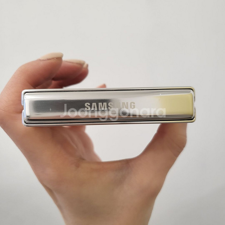 갤럭시 Z플립5 / 특S급 / 10-69--5