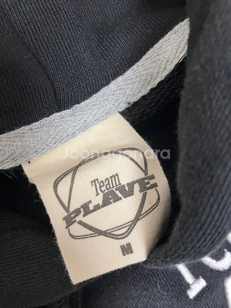 플레이브 후드티 M--2