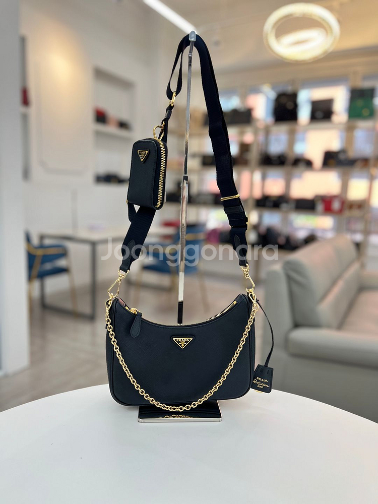 [중고명품 럭스올 울산점]프라다 리에디션 사피아노 숄더백 내장칩--6