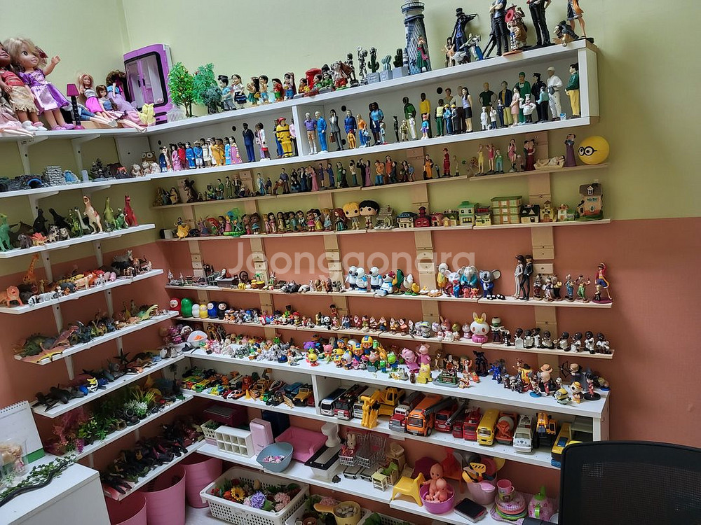 모래놀이치료실 일괄 정리(피규어 모래놀이판 포함)--0