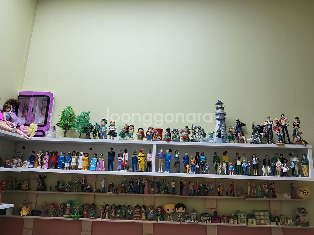 모래놀이치료실 일괄 정리(피규어 모래놀이판 포함)--2