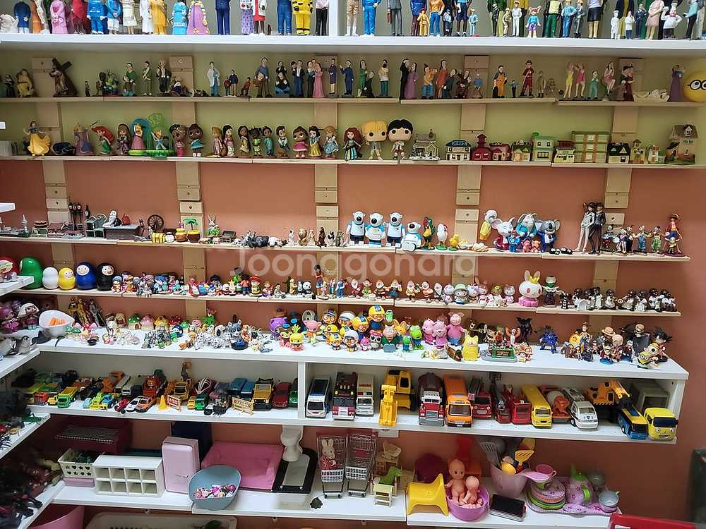 모래놀이치료실 일괄 정리(피규어 모래놀이판 포함)--3