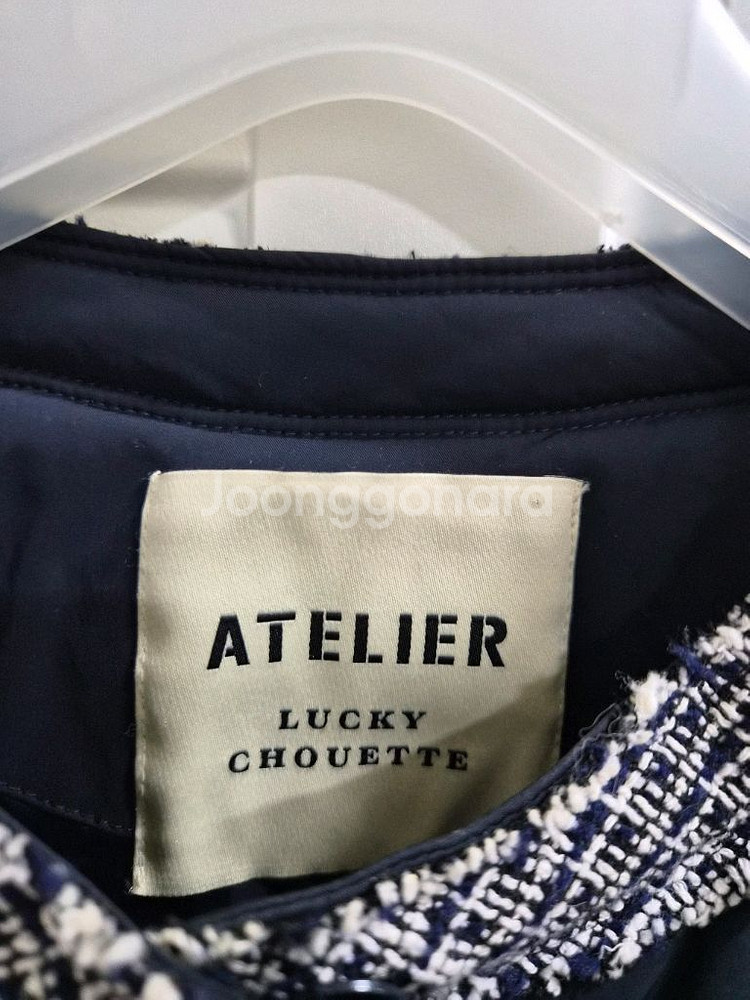 아뜰리에 럭키슈에뜨 퀼팅 패딩 팝니다.--2