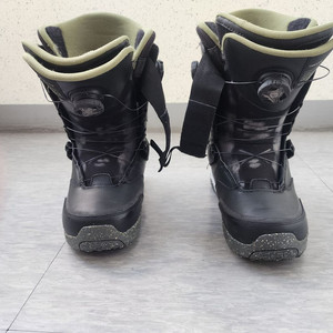 2425 K2쓰락시스 260 사이즈 판매합니다