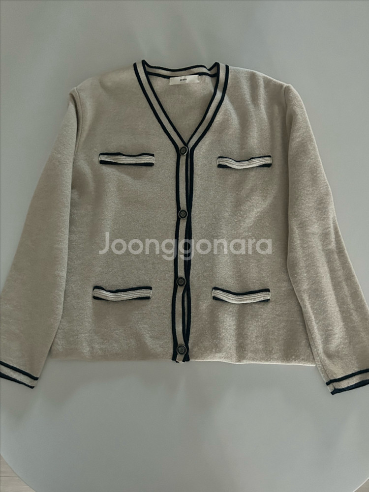 보웬 배색가디건--7