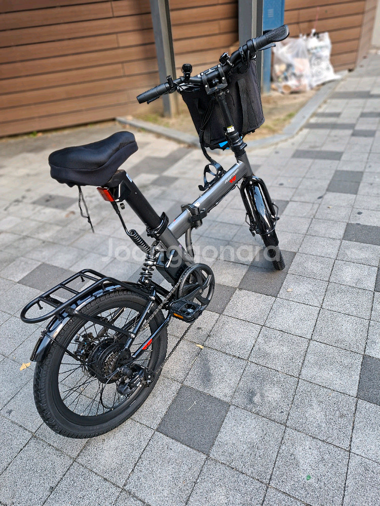 삼천리 팬텀 FE 전기자전거 새거 수준 판매--2