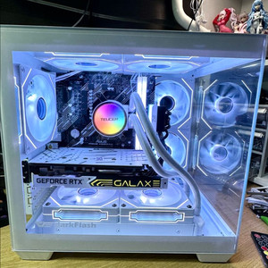 데스크탑 PC 컴퓨터 팝니다. 게이밍·영상편집·화이트