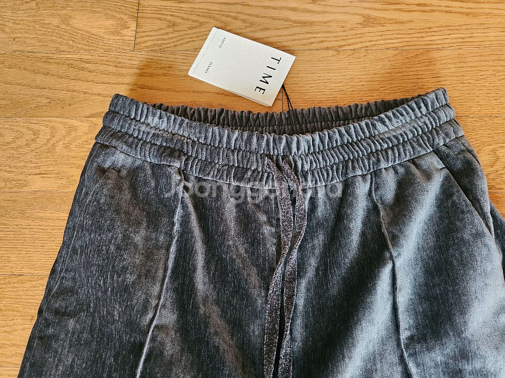 (새상품) 타임 벨벳 와이드 밴딩팬츠--1