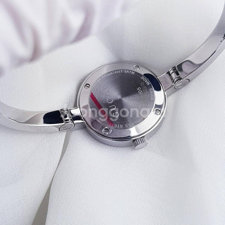 정품 새상품수준 구찌 105 뱅글 여자시계--2